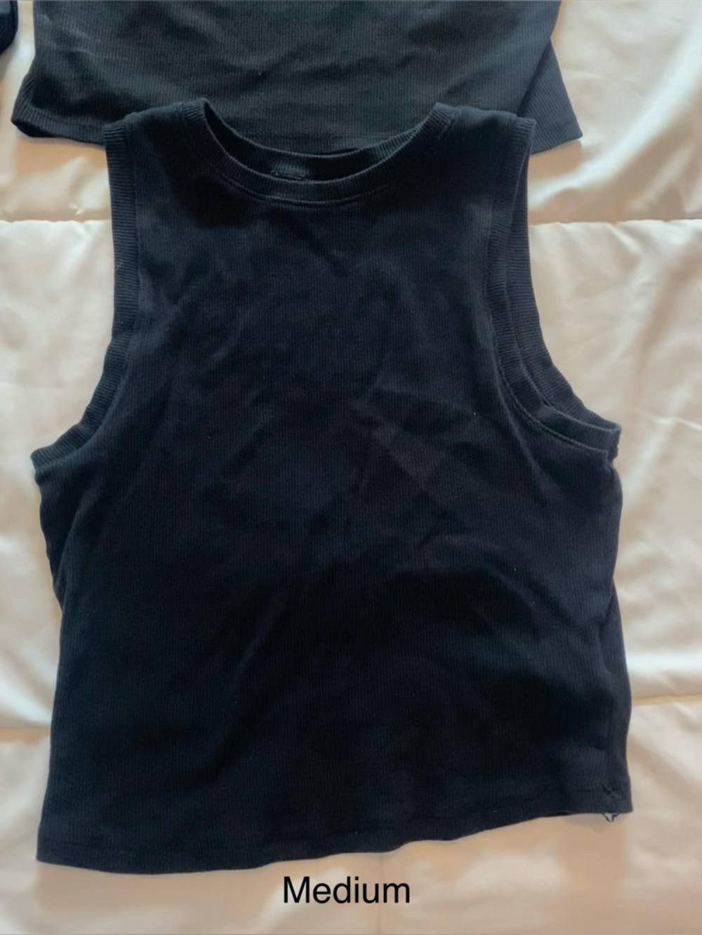 Women tops - Picture 7 of 8